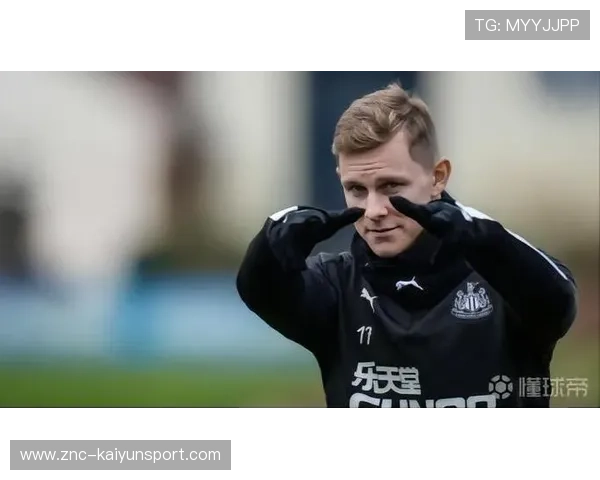 梅诺单场爆发：足球场上的奇迹时刻